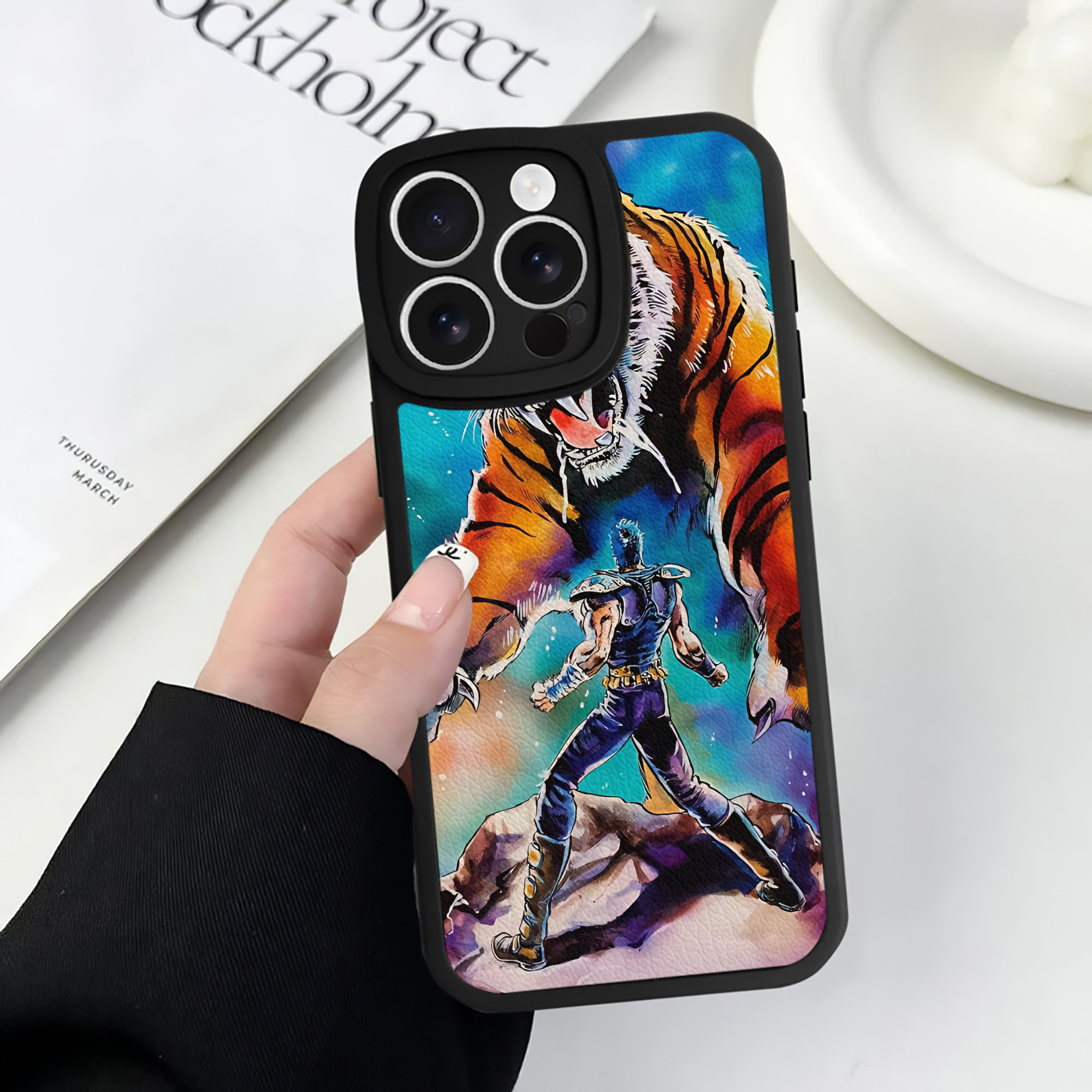 （画像用） 北斗の拳 Fist of the North Star 【iPhone 16シリーズ対応】シリコンスマホケース（レザー調） 材質：シリコン